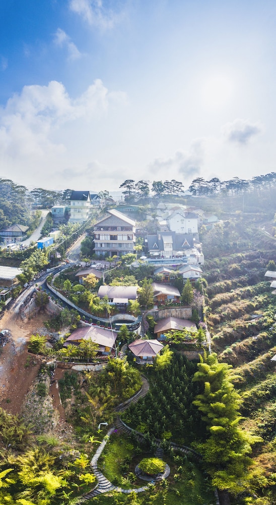 Zen Valley Dalat 64/68