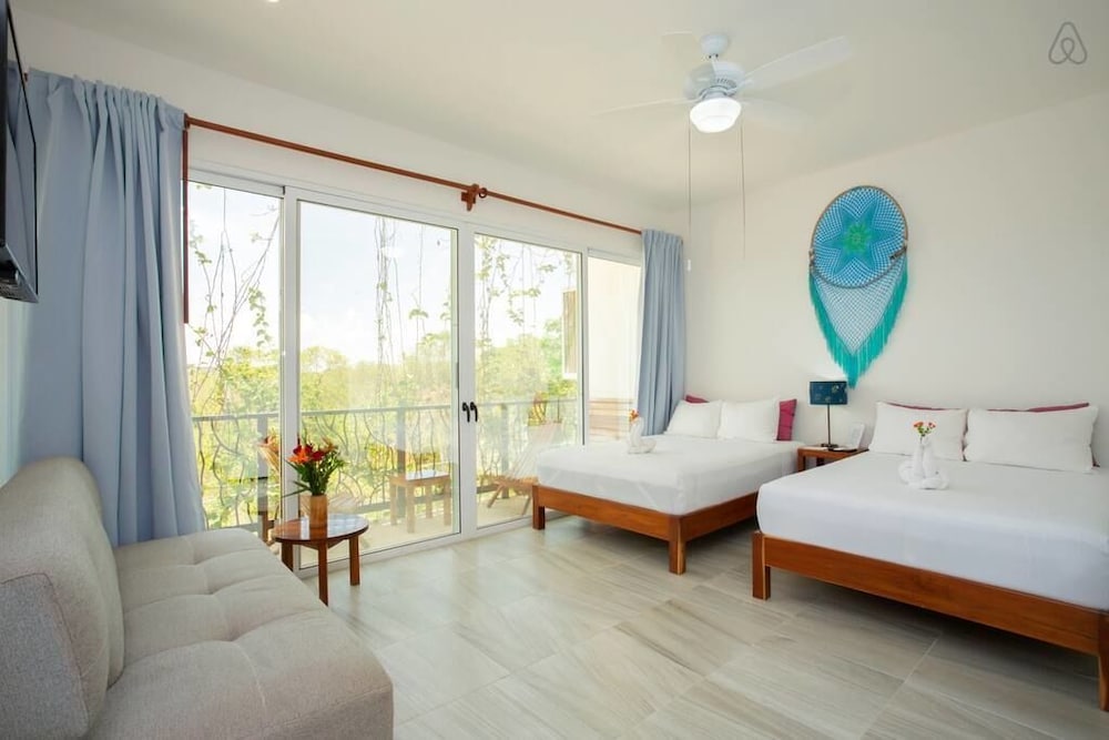LUXURY, ECONOMY, EXECUTIVE, SUITE, 2 DOUBLE BEDS