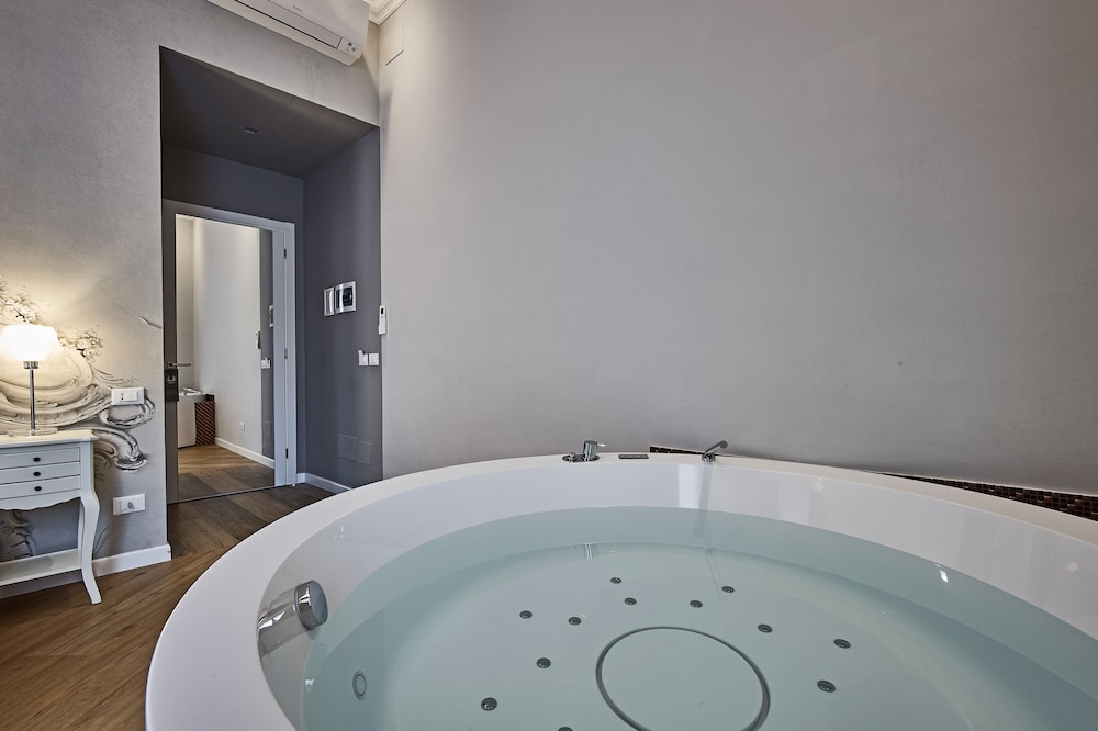 Ara Suite 29/38