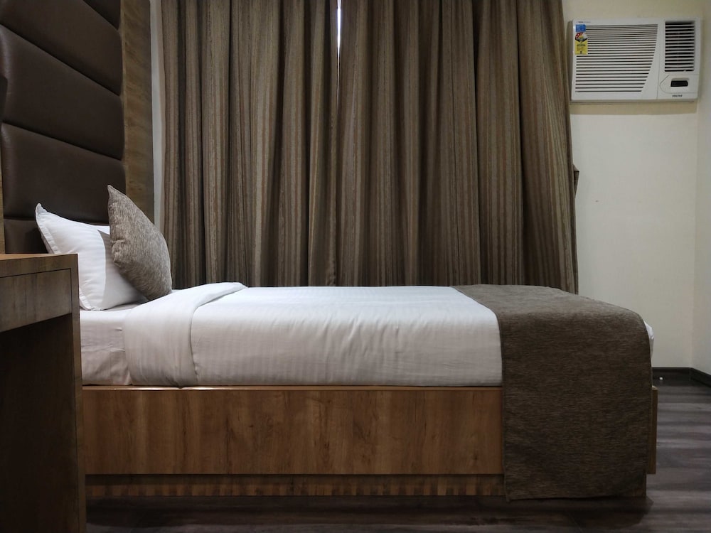 HOTEL HERITAGE DAKSHIN 27/50