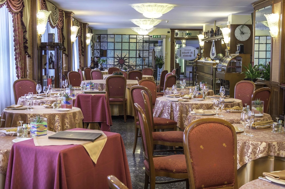 Hotel La Bussola 41/46