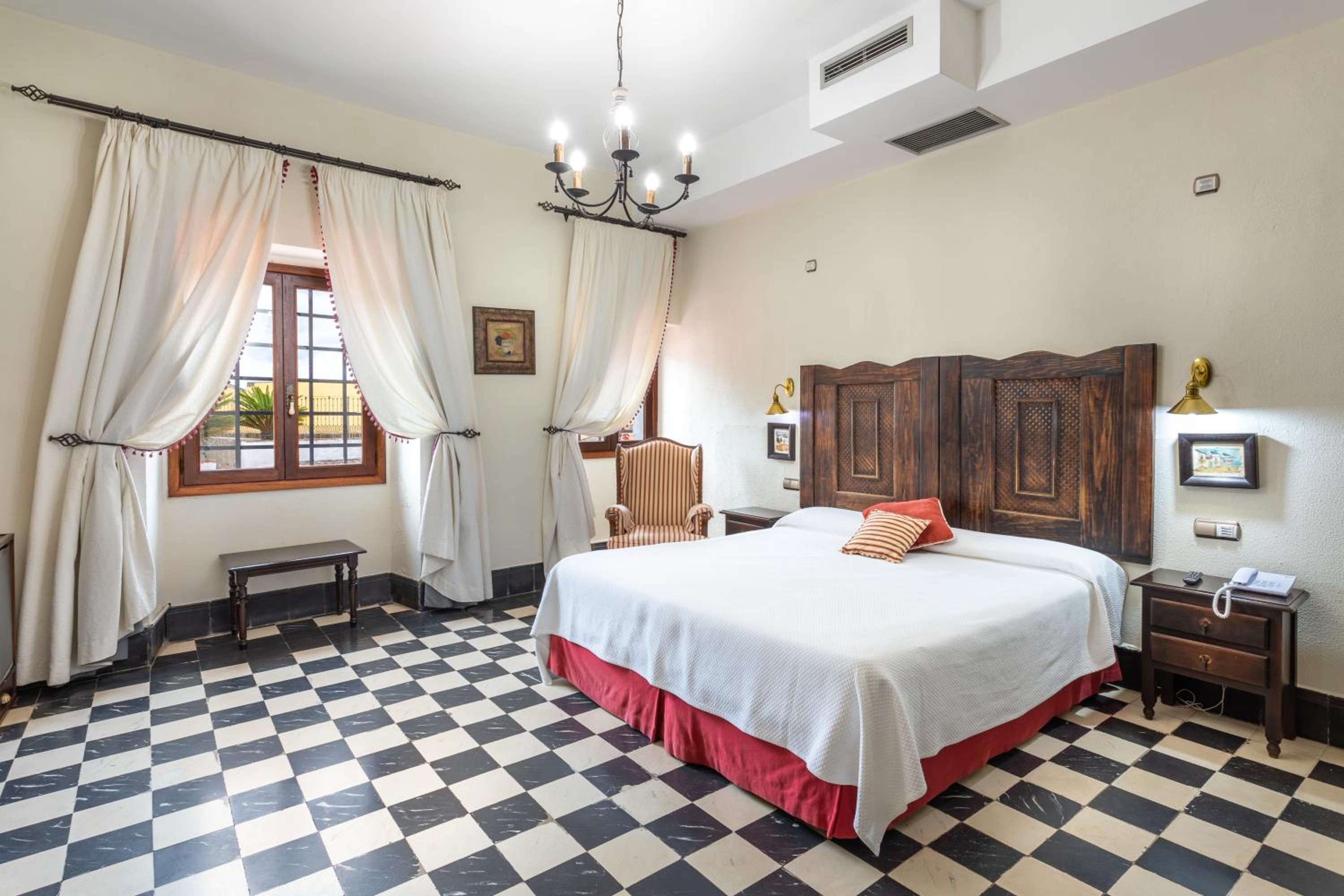 غرفة بسرير كينج، Sao Joao de Deus by RIDAN Hotels 3/10