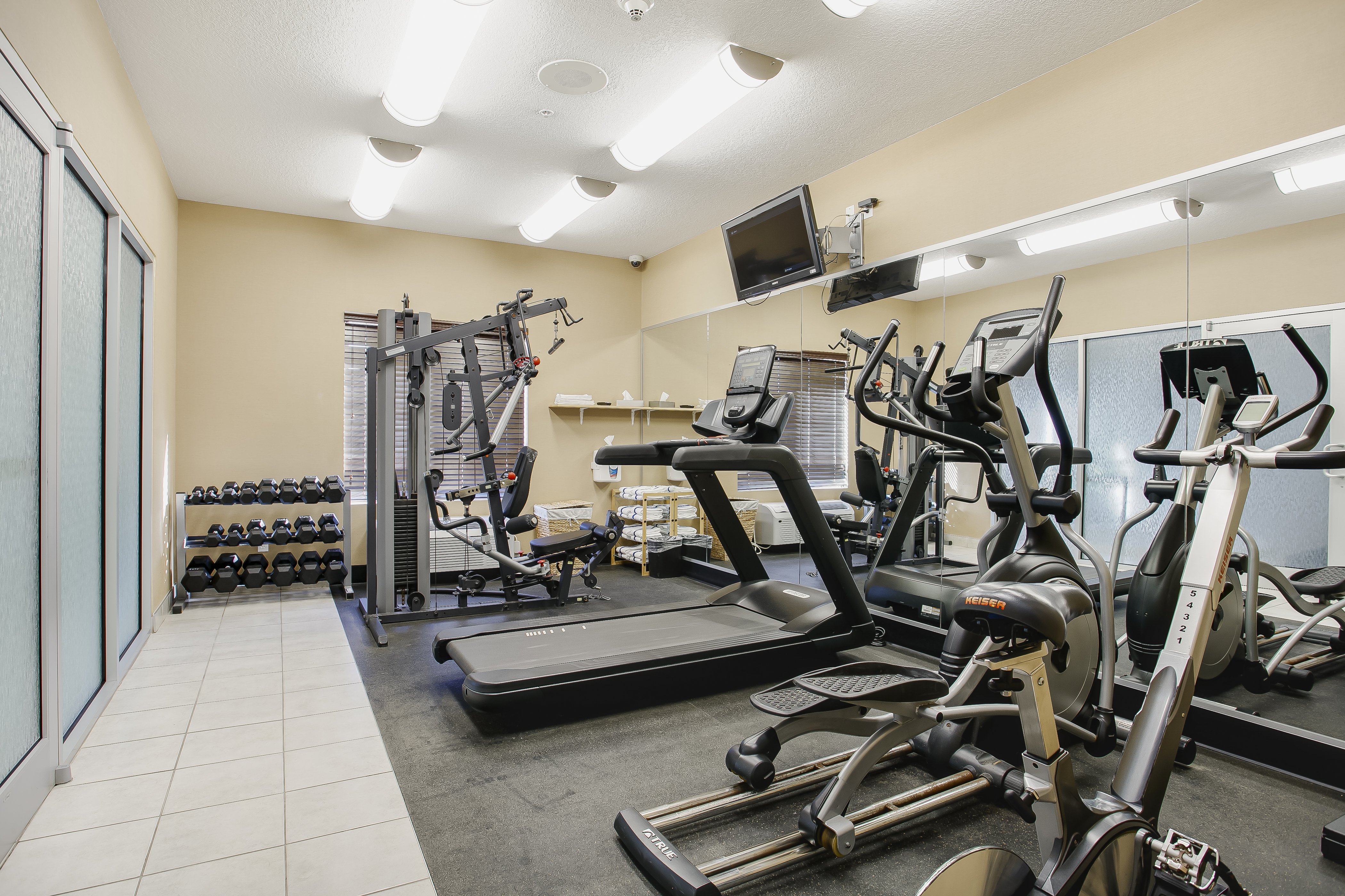 Holiday Inn Express Suites Slave Lake 41/69