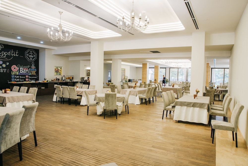 President Hotel 40/55