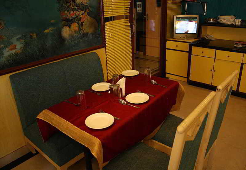Hotel Imperial Executive, Andheri 11/16