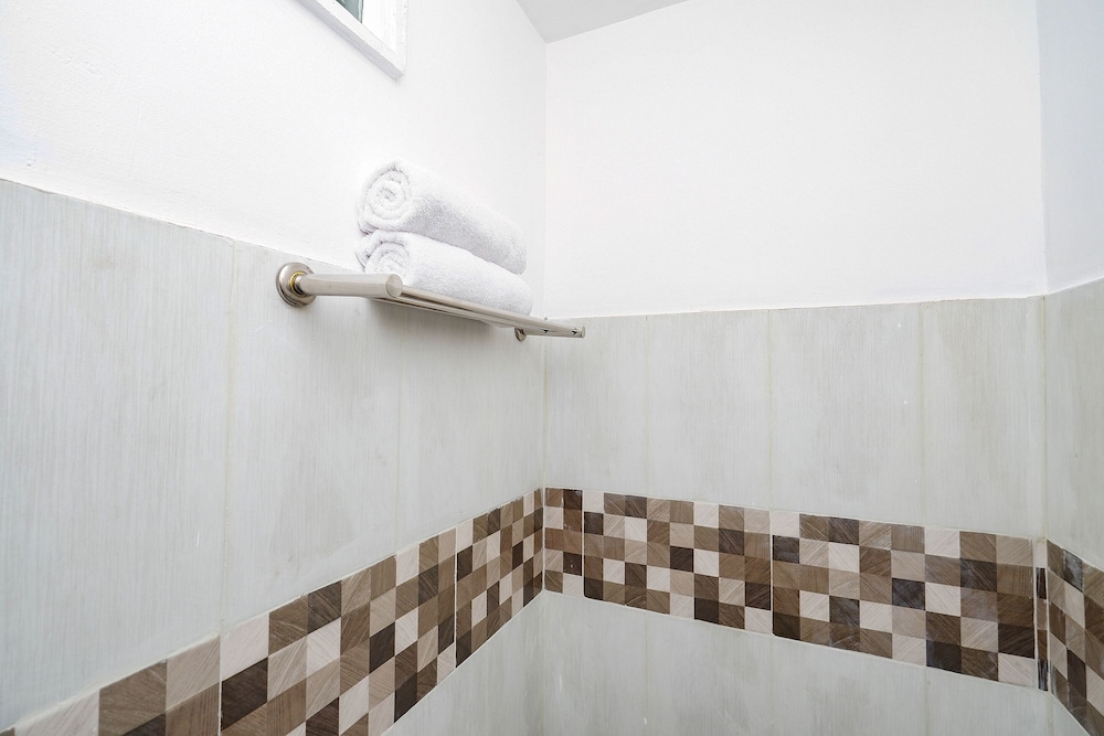 OYO 2782 Puspa Residence 32/48