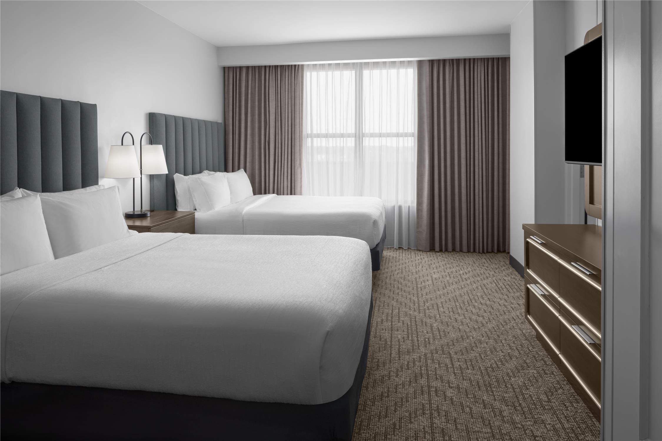 2 ROOMS, SUITE, 2 QUEEN BEDS