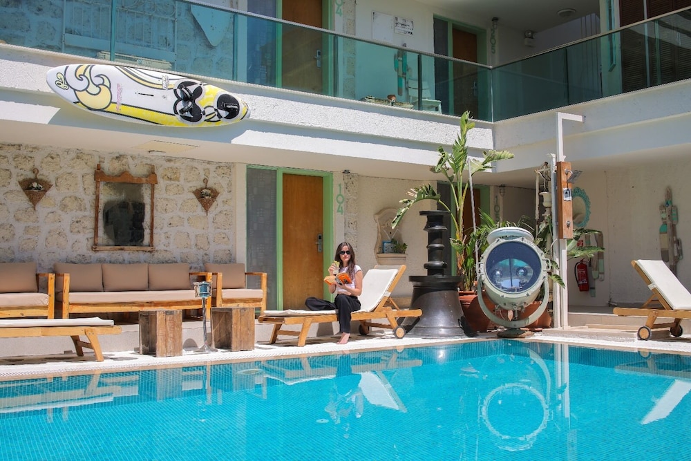 Brera Alacati 8/50