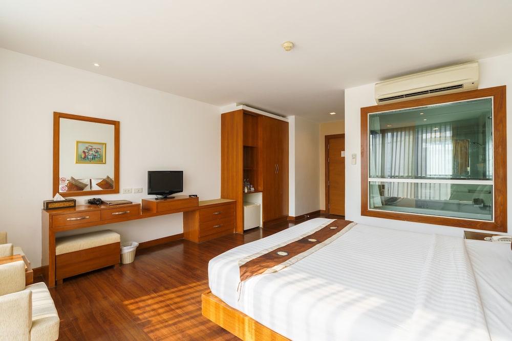 Lantana Resort Hotel 17/61