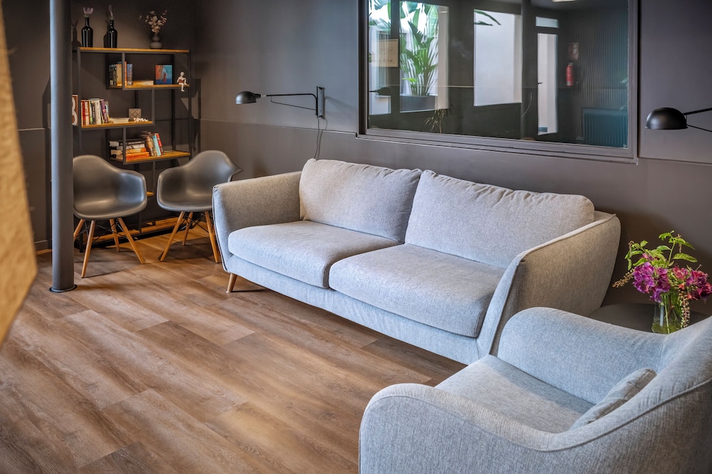 Hostal Opera Ramblas 23/38