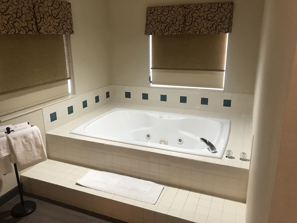 Holiday Inn Express Spokane Valley 19/65