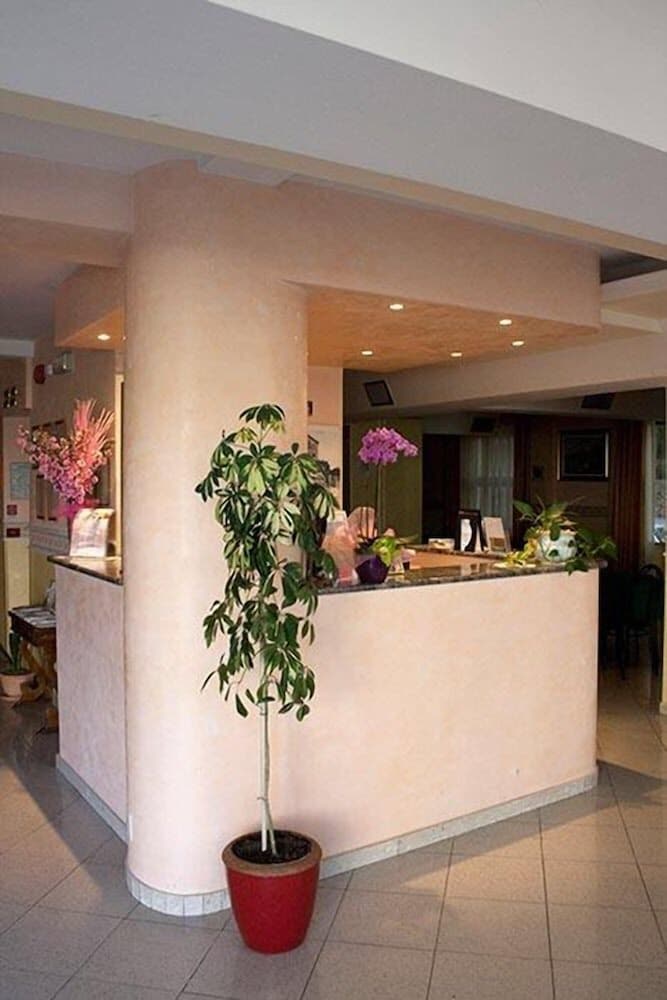 Hotel Monica 6/33