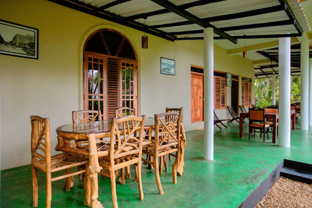 River Face Inn 36/49