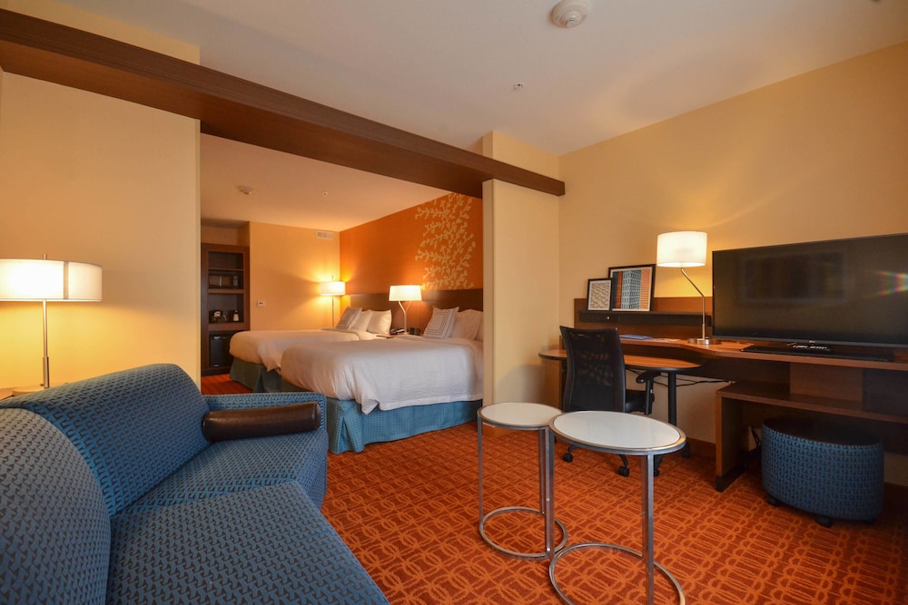 Fairfield Inn Suites St Louis Pontoon Beach Granite City 24/37