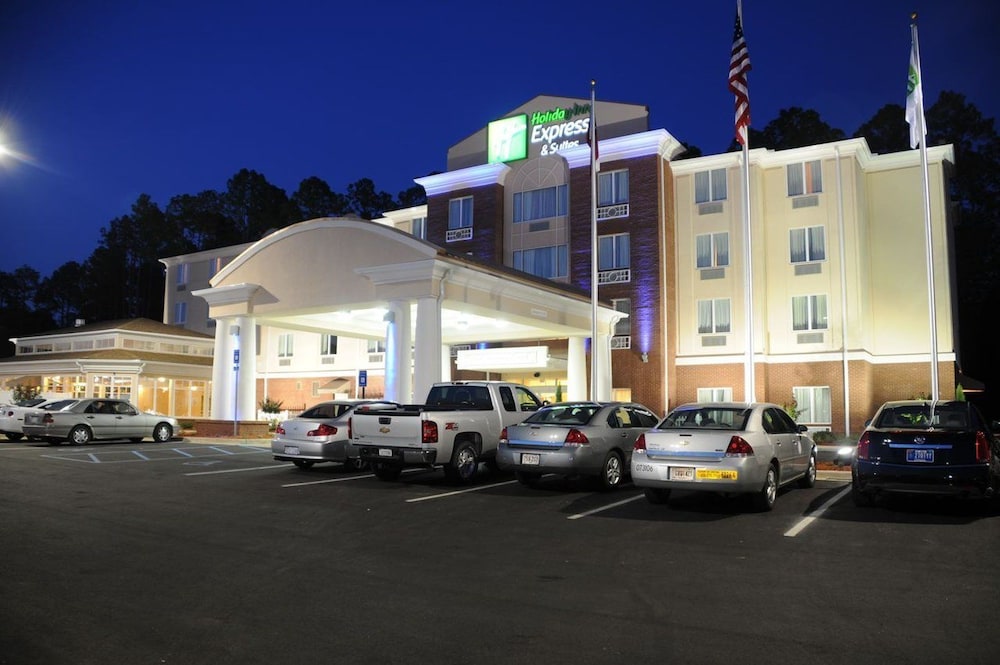 Holiday Inn Express Hotel Suites Bainbridge 1/53