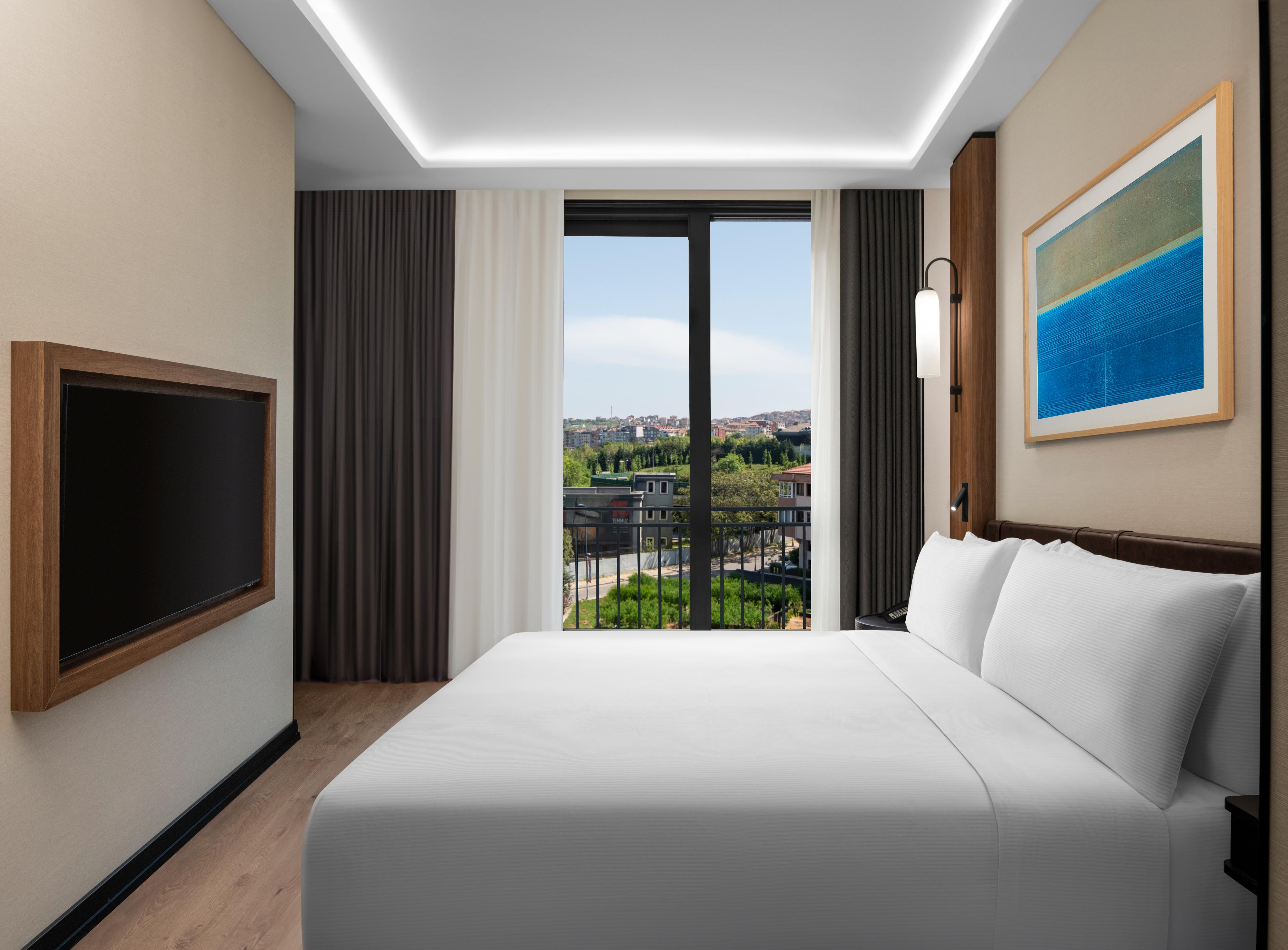 1 BEDROOM, RESIDENTIAL, SUITE, KING BED
