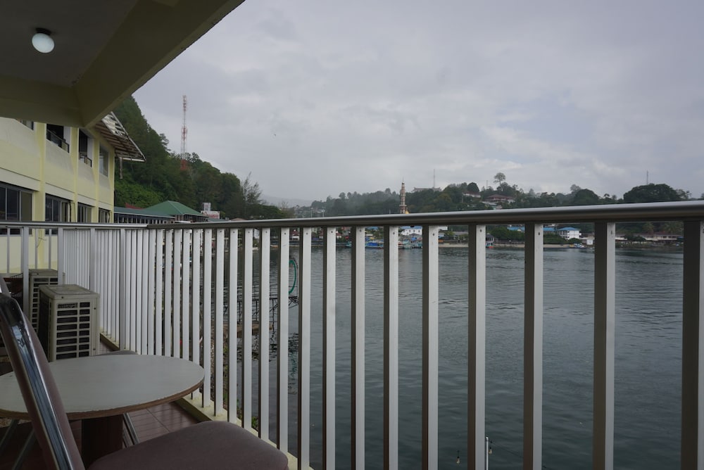 Siantar Hotel Parapat 1/44