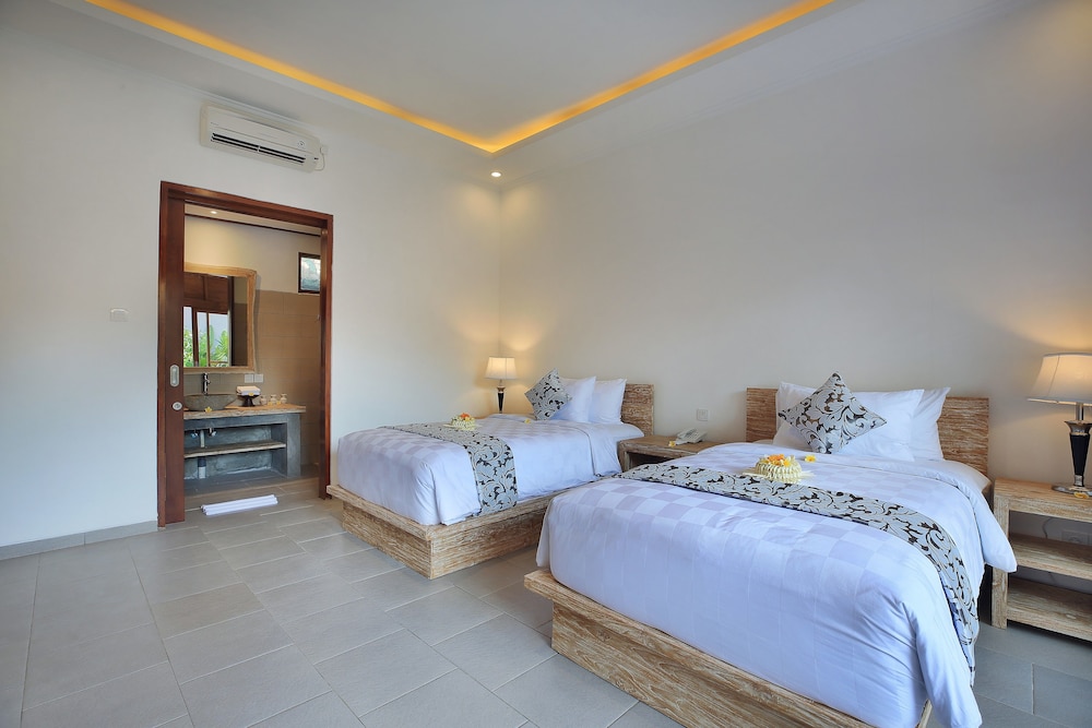 Batu Agung Villas 5/33