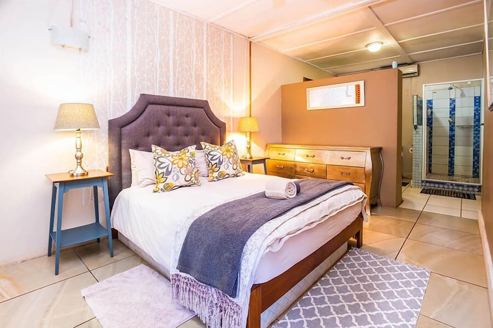 Biweda Nguni B&B 5/36
