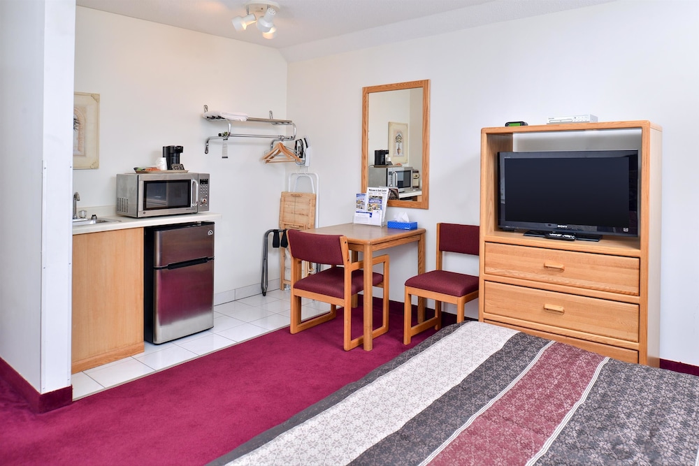 Sauk River Inn & Suites, a Travelodge by Wyndham 39/42