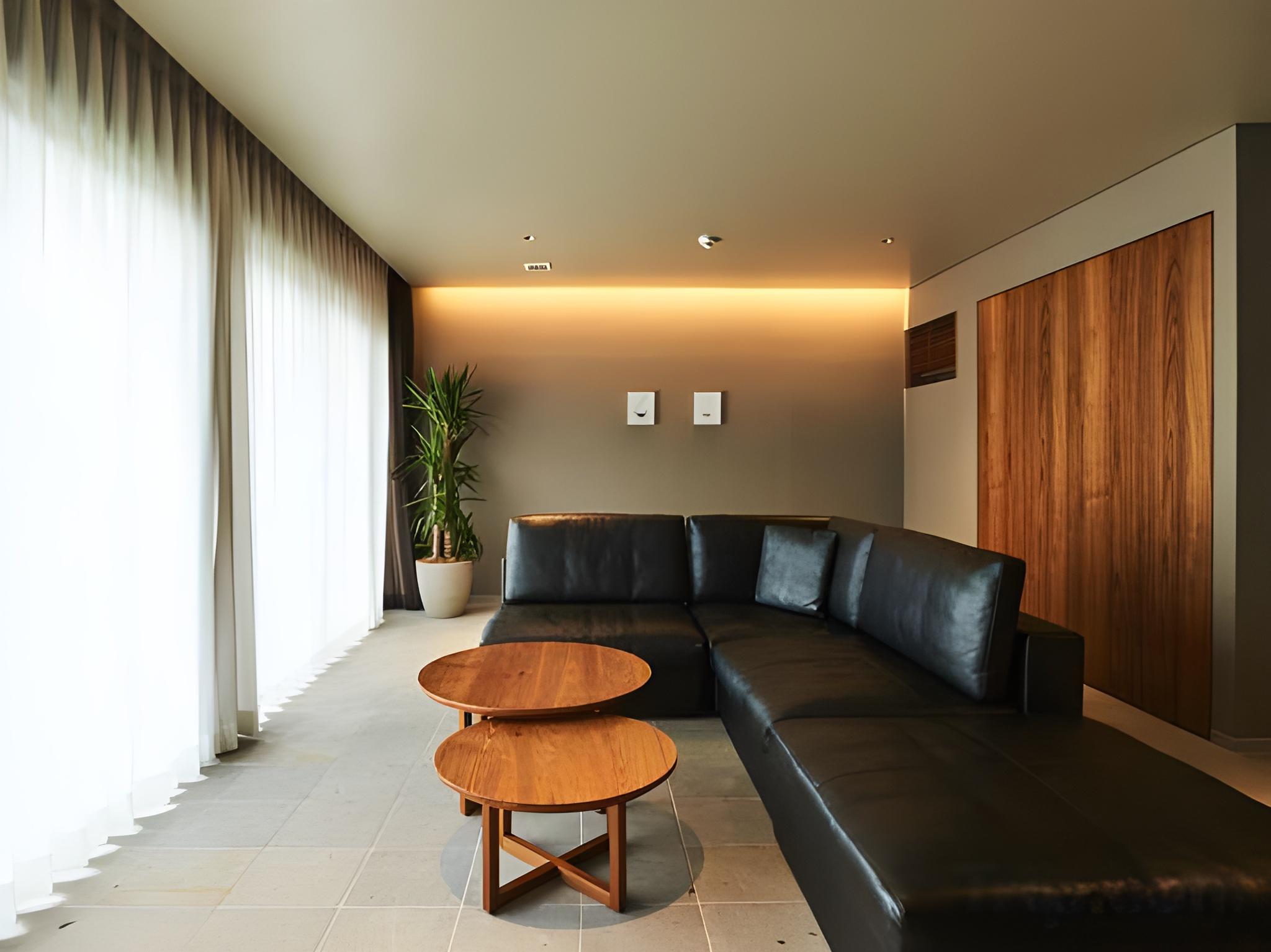 Maisonette, Twin Beds, Bathtub