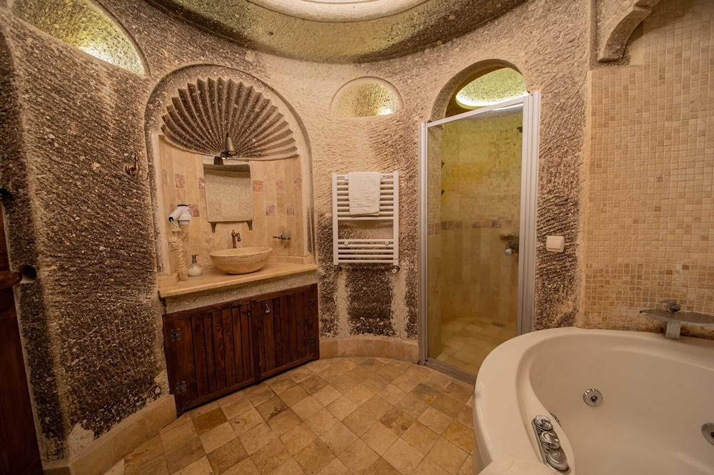 Safran Cave Hotel 25/50