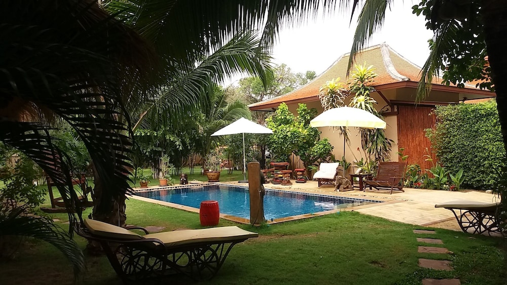 Malee Garden 8/48