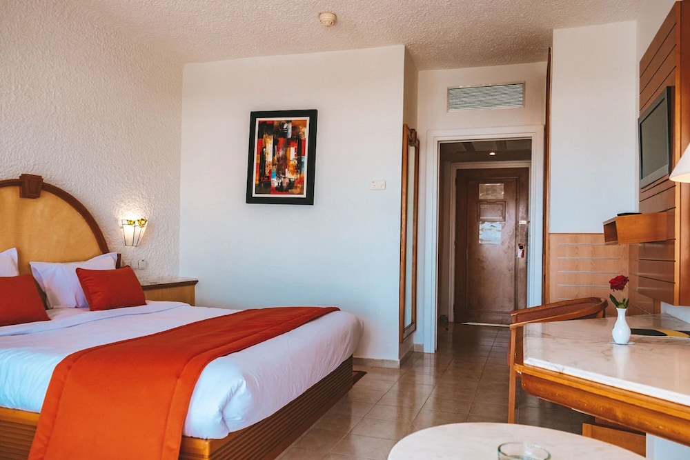 Hotel Kanta 8/50