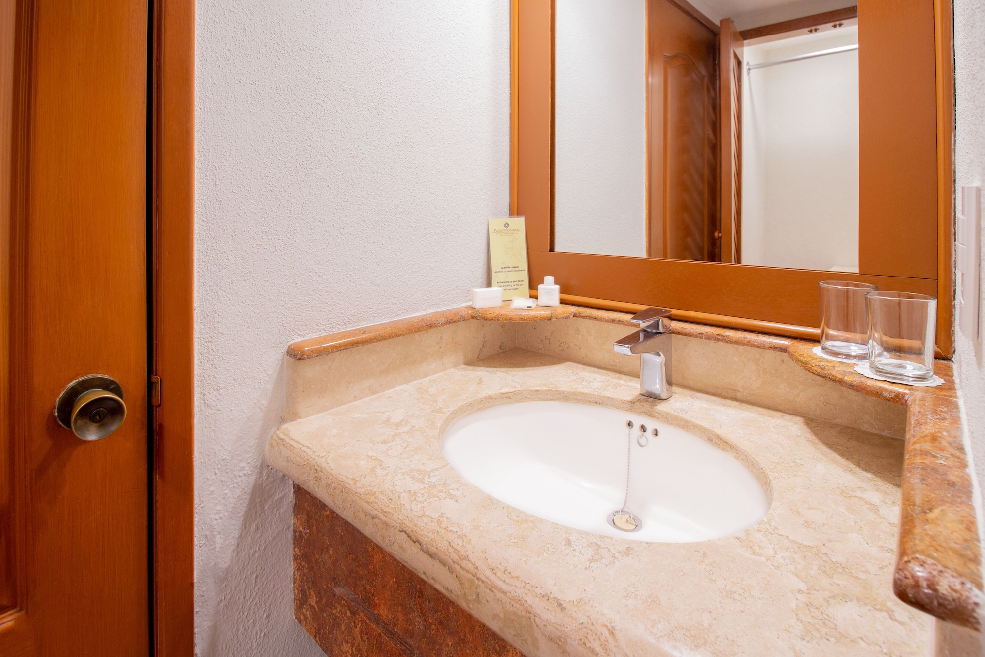 1 Bedroom, Suite, 2 Double Beds, Plaza Pelicanos Club Beach Resort 3/5