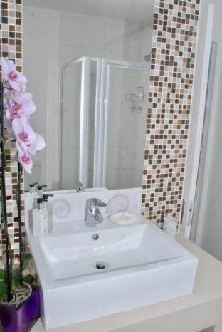 Summerhill Self-Catering Accommodation 48/50