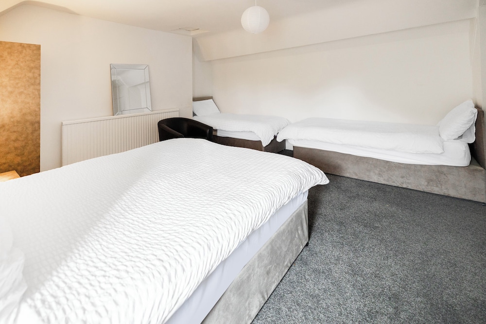 OYO A Better Night Hotel Limited 37/50