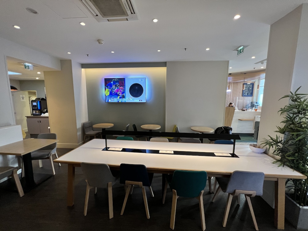 Holiday Inn Paris Auteuil 5/45