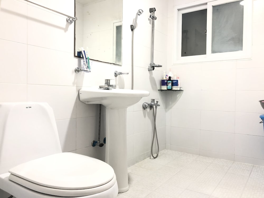 Slow Citi Guesthouse - Hostel 46/50