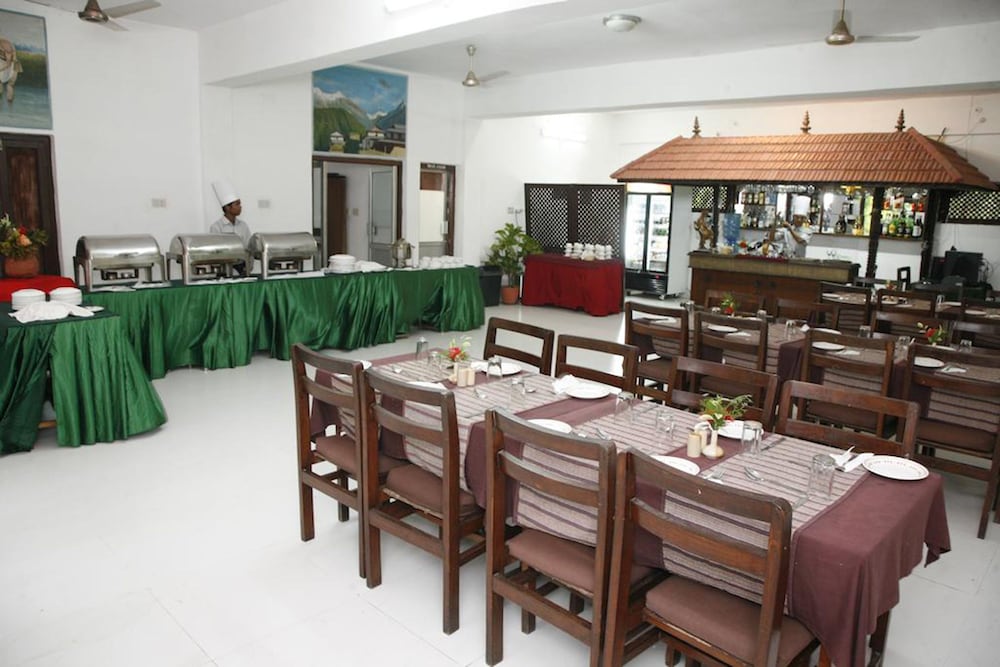 Chitwan Paradise Hotel 19/37