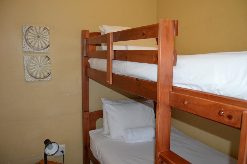 Ascot Inn 8/63