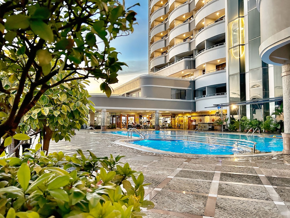 Planet Holiday Hotel And Residence 67/69