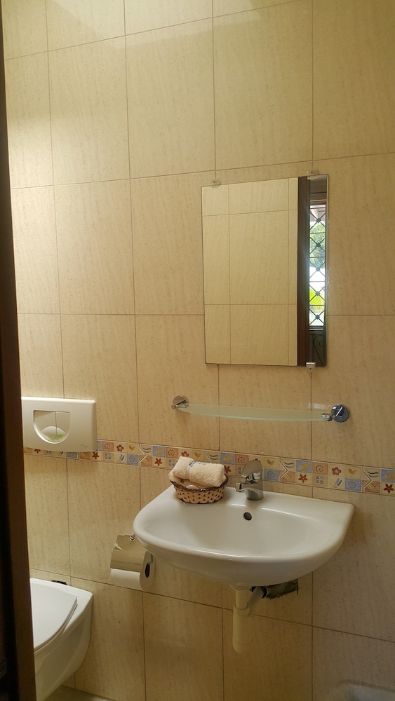 غرفة ديلوكس بسريرين كوين، The Balboa Inn Bed Breakfast 2/2