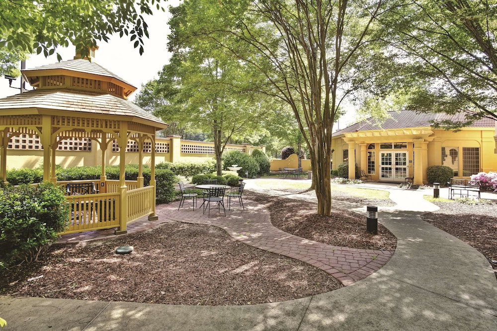 La Quinta Inn & Suites by Wyndham Birmingham Homewood 1/59