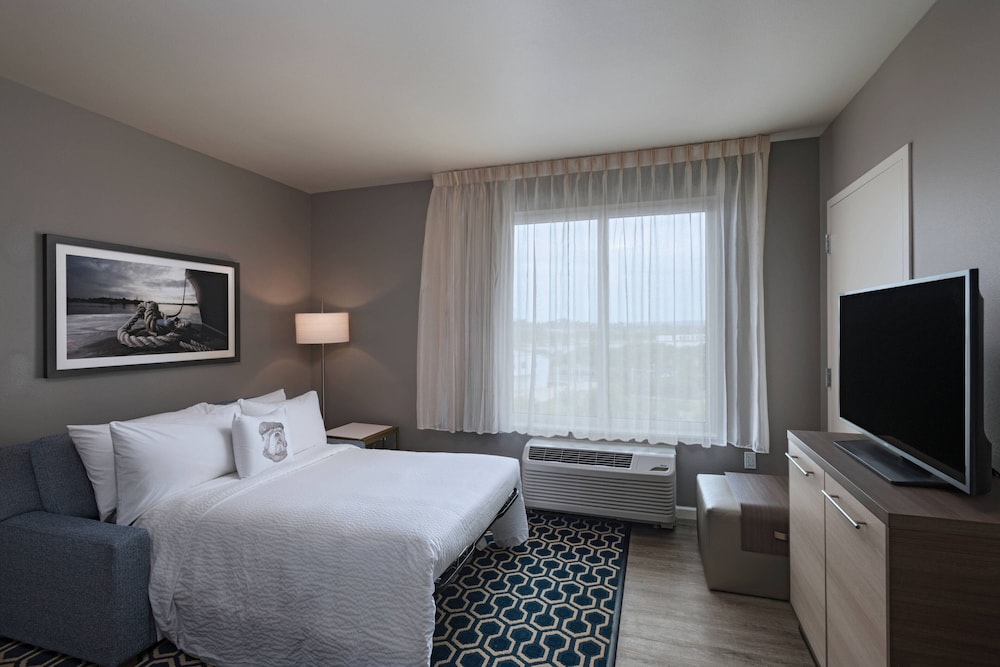 TownePlace Suites by Marriott San Diego Airport/Liberty Station 12/50