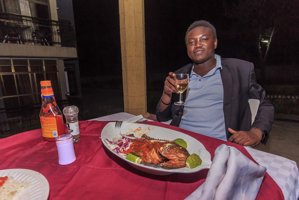 Frontiers Hotel Entebbe 45/50