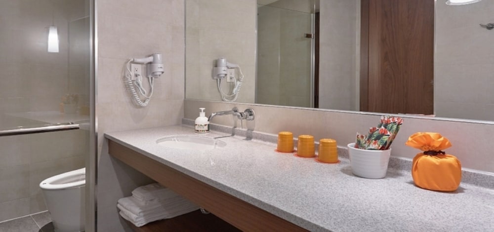 Orange Hotel Wenhua 34/36