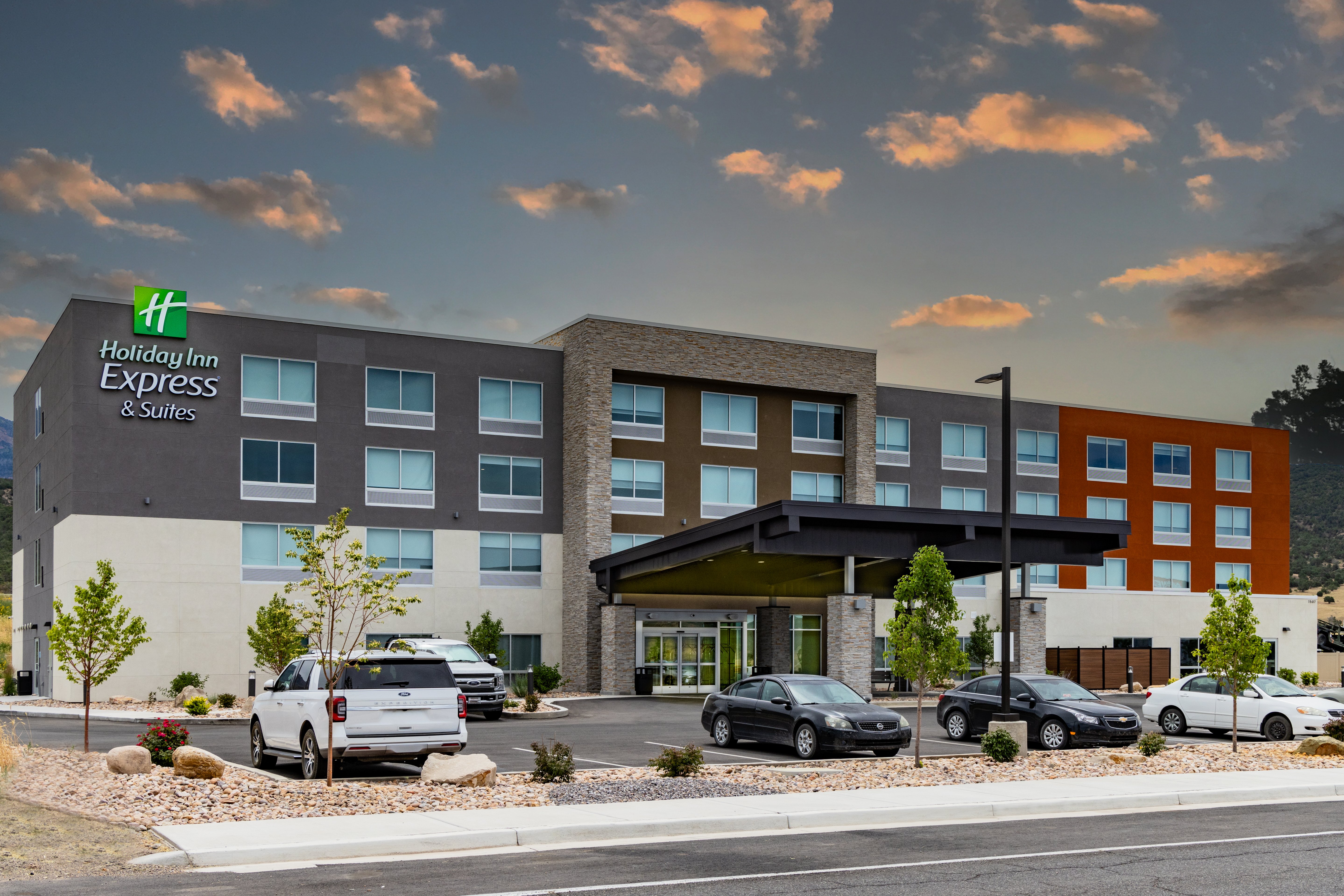 Holiday Inn Express & Suites - Nephi, an IHG Hotel 2/43