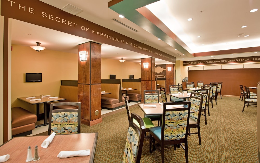 Holiday Inn Columbia-East 40/55