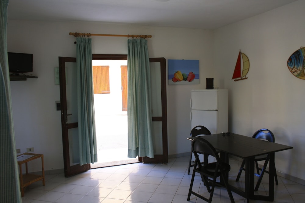Appartamenti Isola Rossa Borgo Di Mare 26/55