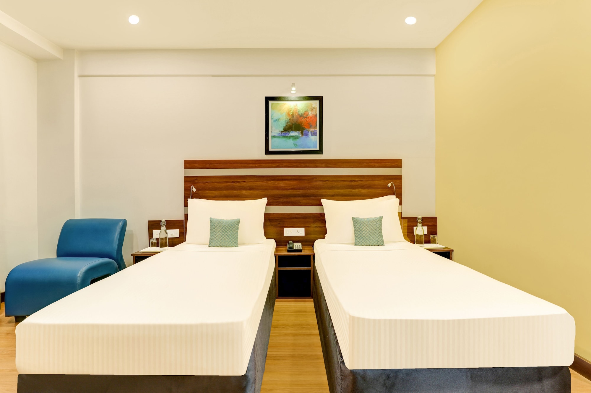 SUPERIOR, TWIN BEDS
