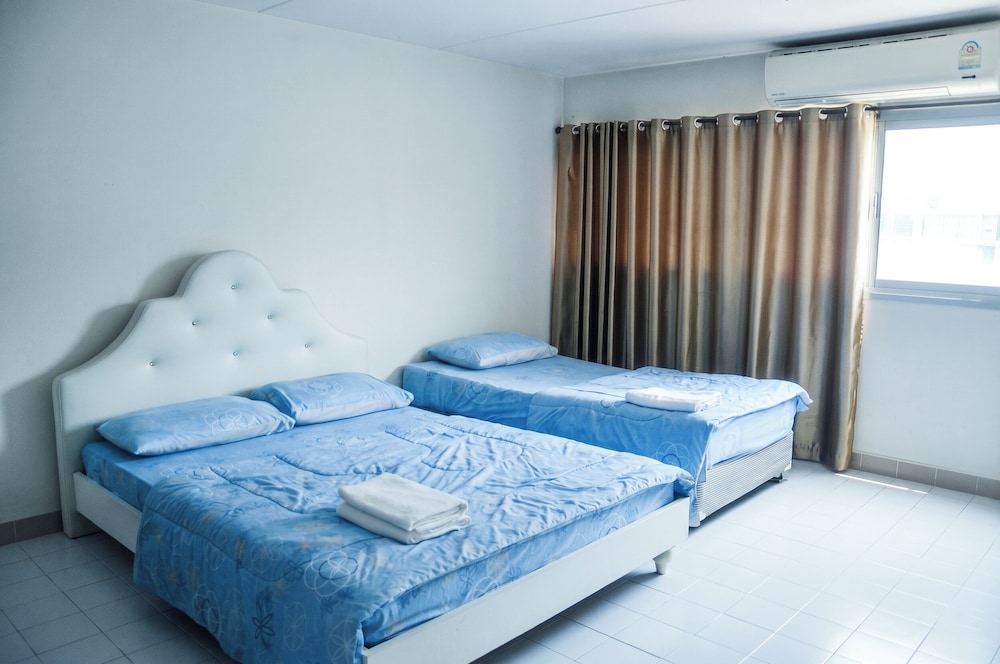 Muangthong Inn 6/25