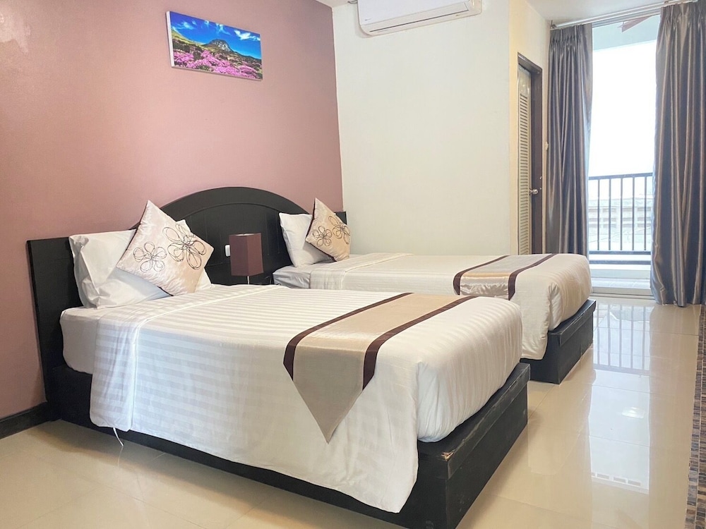 Leelawadee Modern Resort Huaykwang 6/41