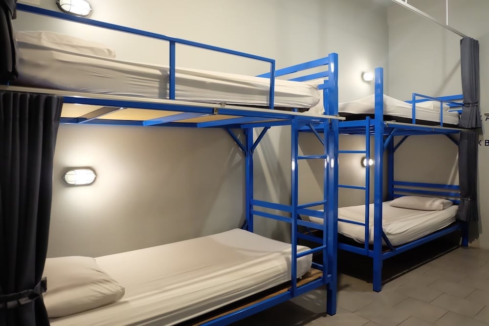 MIXED DORM