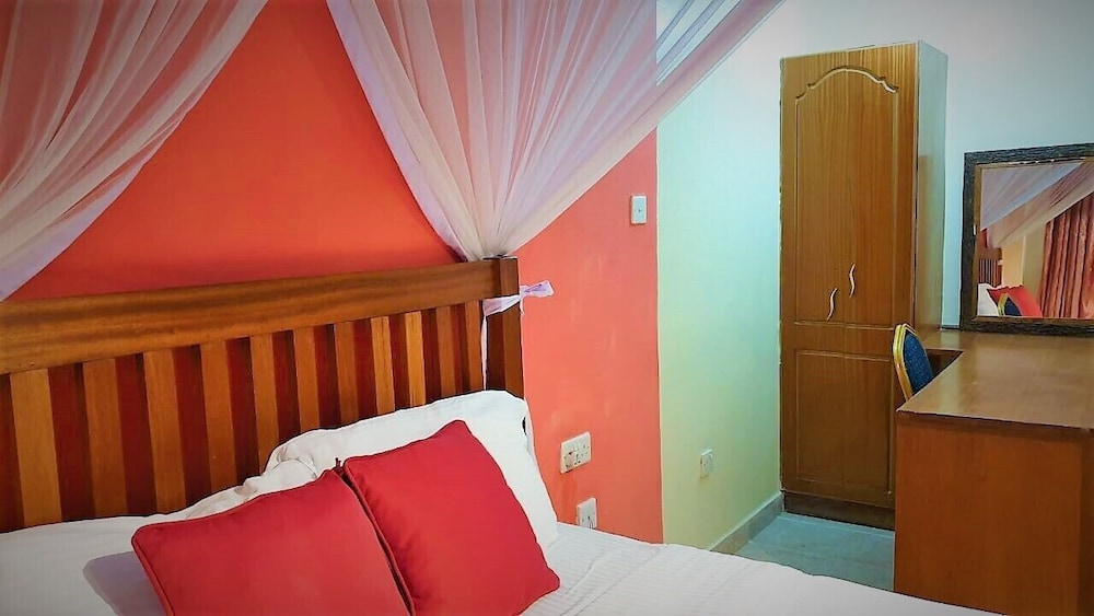 Leon Villas Guest House 22/42
