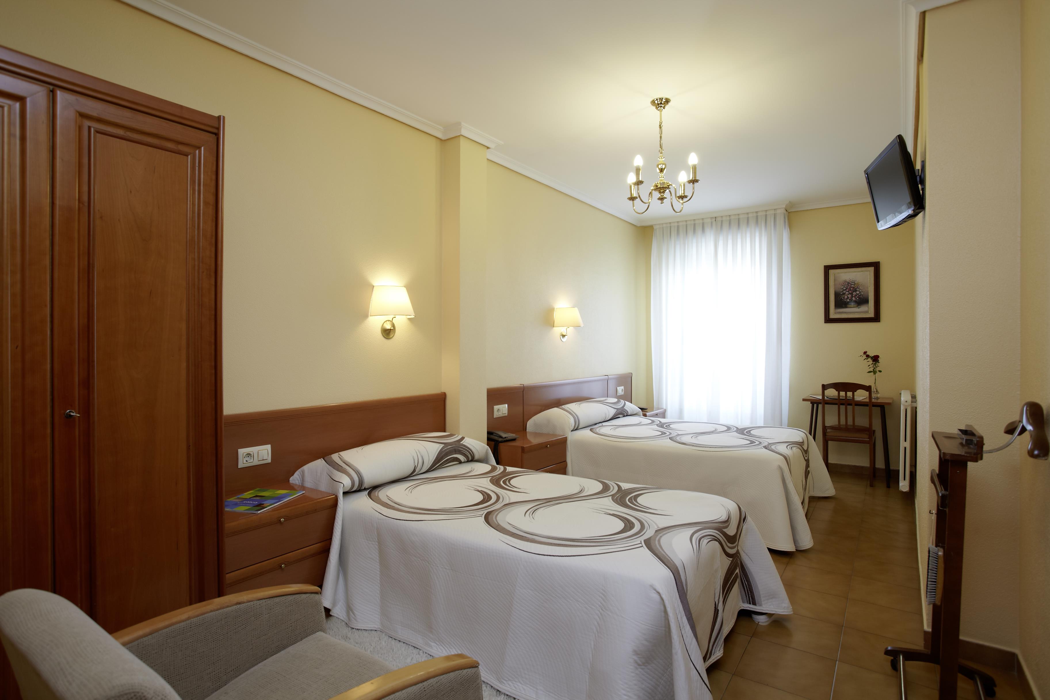غرفة قياسية بسريرين منفصلين، Hotel Panton 4/10